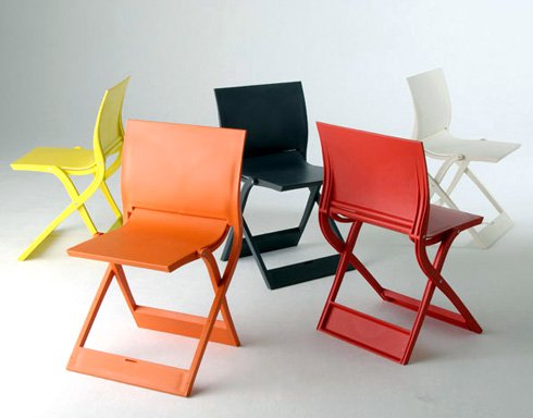 折りたたみイスにもデザイン。 WAVE chair (ウェーブチェア) | まとめのインテリア - デザイン雑貨とインテリアのまとめ