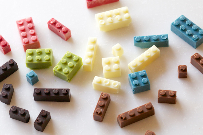 チョコのレゴブロック。 Chocolate LEGOs by Akihiro Mizuuchi
